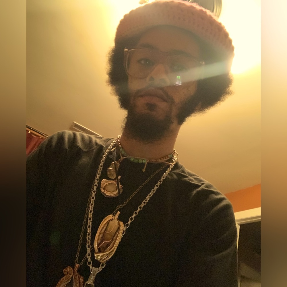 Meet your Posher, Alonte